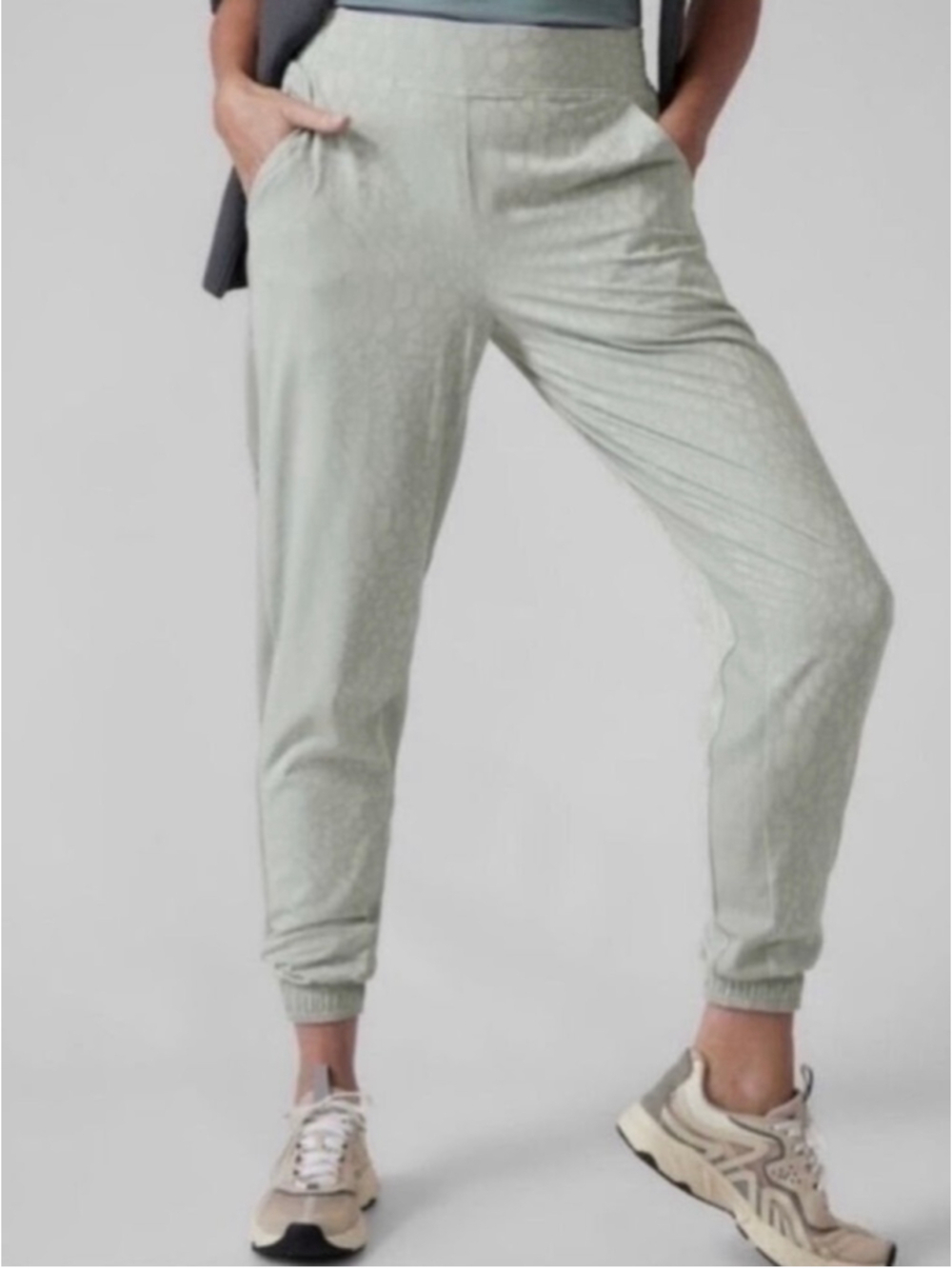 Athleta Brooklyn Lined Textured Joggers Serpentine
Coast Size 14 Snake Print